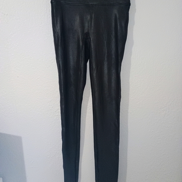 Black High-Waisted Women's Leggings - Picture 2 of 3